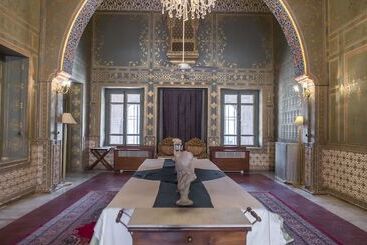 فندق The Laxmi Niwas Palace