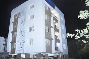 בית מלון כפרי Fab Nido Residency