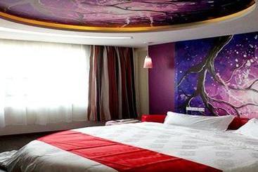 Thank Inn Chain Hotel Central Square Baiou Garden