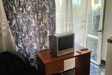 펜션 Eli Guest House