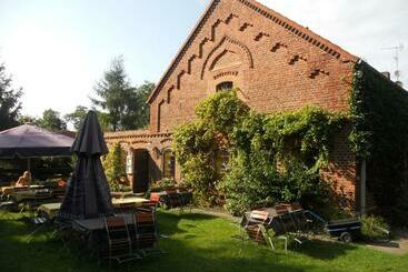 فندق صغير Landhotel Eichenkrug