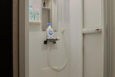 Grandouce Sumiyoshi  Hostel, Caters To Men