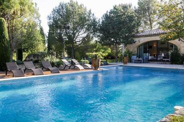 Сельский дом Mas Au Cœur De La Provence & Spa
