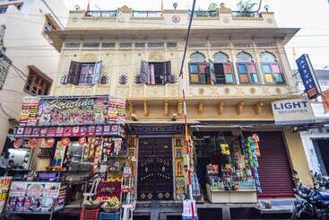 호텔 Atithi Paying Guest House By Oyo Rooms