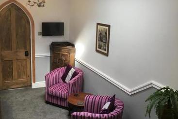 پانسیون Rivendell Guest House