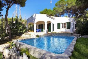 بيت ريفى Villa Yannick