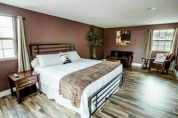 کلبه Wine Suite At Rellik House. Winery & Alpaca Farm