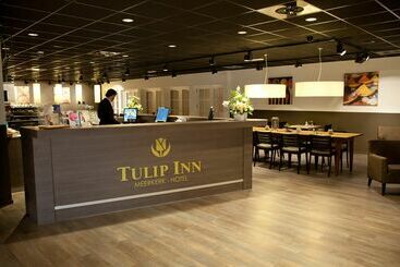 בית מלון כפרי Tulip Inn Meerkerk