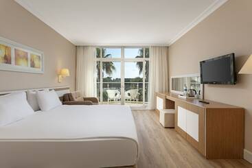 בית מלון כפרי Dobedan World Palace