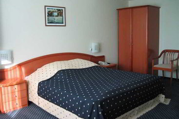 ホテル Best Eastern Taray