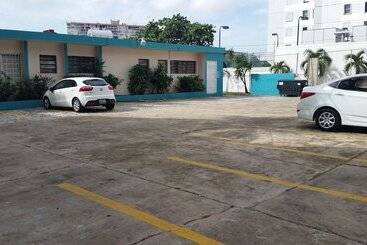 호텔 Borinquen Beach Inn