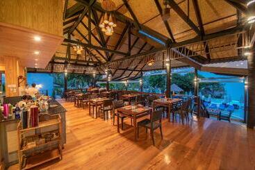 فندق Coral Cliff Beach Resort Samui   Sha Plus