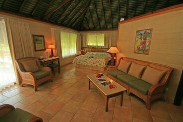 Royal Huahine Resort