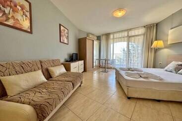 酒店 Menada Grand Resort Apartments