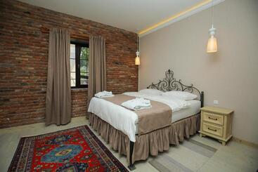 Chalet Dilijan Hotel & Restauarant