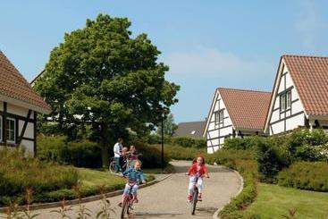 استراحتگاه Landal Kasteeldomein De Cauberg