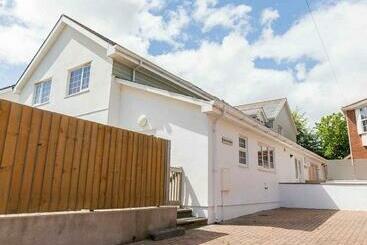 אתר נופש Oakcliff Cottages