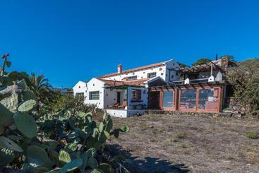 Casa Abuelo Buenaventura - Isora