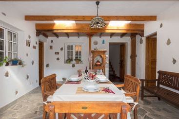 Casa Tradicional En Valleseco