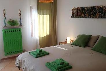 Отель B&b Pontesello