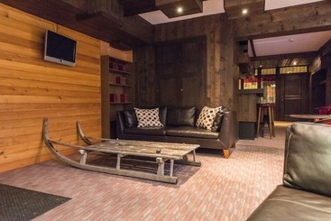 ホテル Hostel Walser