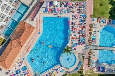 هتل Katerina Palace