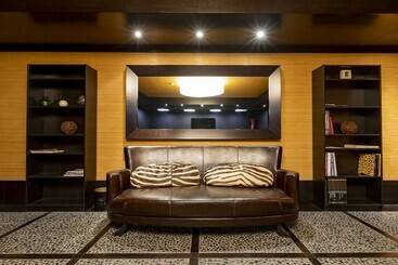 هتل River Chateau