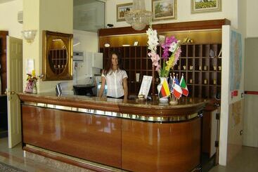 Hotel Royal