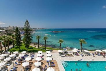 Protaras Nausicaa Villa