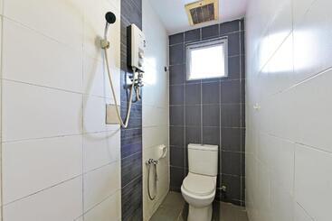 Avatarr Hotel By Oyo Rooms