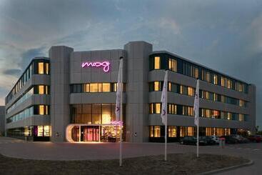فندق Moxy Amsterdam Schiphol Airport