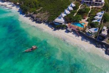 Отель Warere Beach