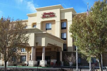 Отель Hampton Inn & Suites Albuquerque Coors Road