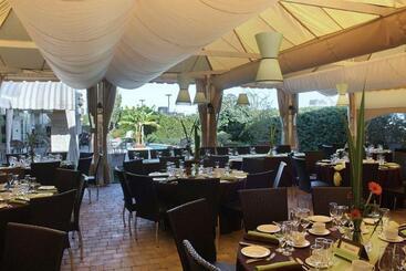 Le St Martin Hotel & Suites