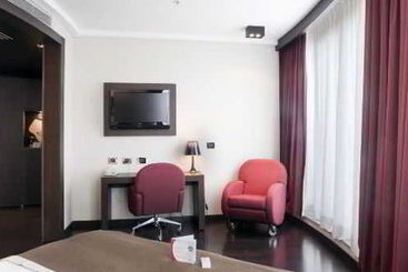 Отель Milano Crown