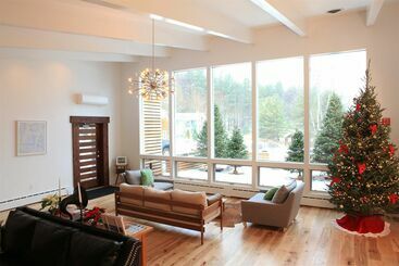 هتل Mountain Road Resort At Stowe