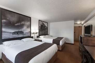Мотель Super 8 By Wyndham Vermilion Ab