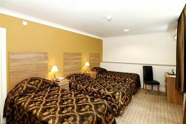 호텔 Russell Court