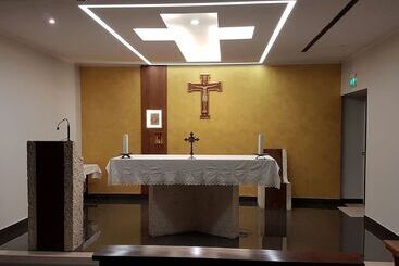 פונדק Vatican Area   Hotel Holiday Rooms