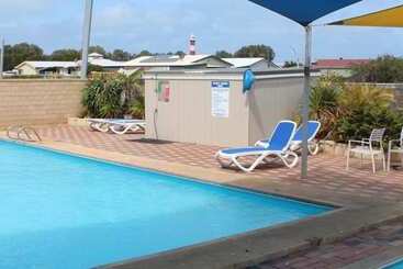 هتل Belair Gardens Caravan Park