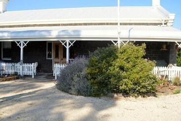 Little River Bed And Breakfast