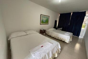 هتل Luna Roja Del Llano