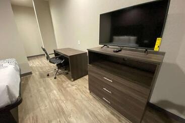 Surestay Plus Hotel By Best Western Ada