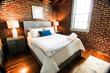 호텔 The Lofts At Downtown Salem