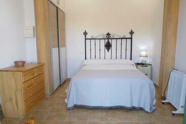 膳宿费 Alojamiento Ardales