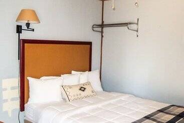 The Gold Pan Motel