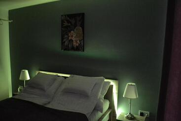 ベッドアンドブレックファースト Főnix Design Rooms