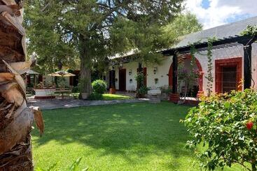 בית מלון כפרי El Farol