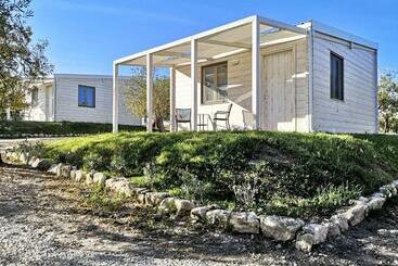 בית מלון כפרי Mennuli&alivi   Organic Farm