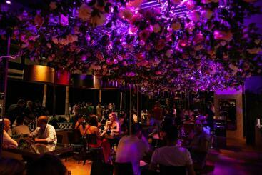 מלון דירות Gastro Group